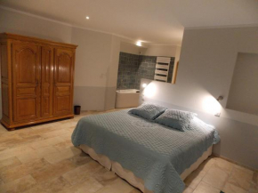 Гостиница Au Relais Provencal  Баньоль-Ан-Форе